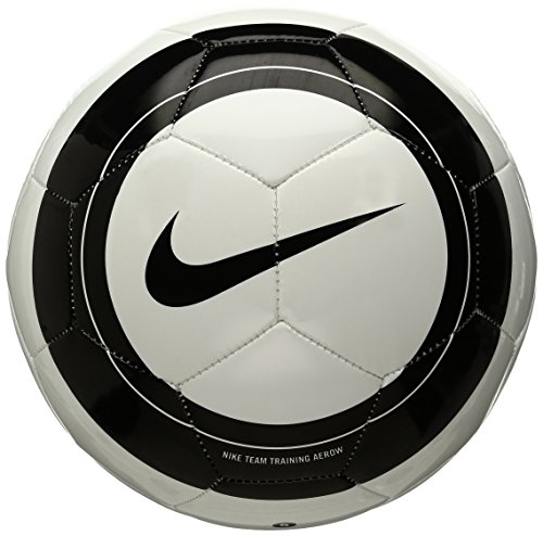 nike aerowtrac soccer ball review